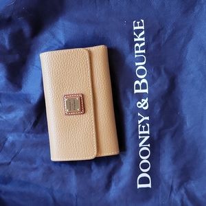 Dooney & Bourke Tan Pebble Grain Wallet